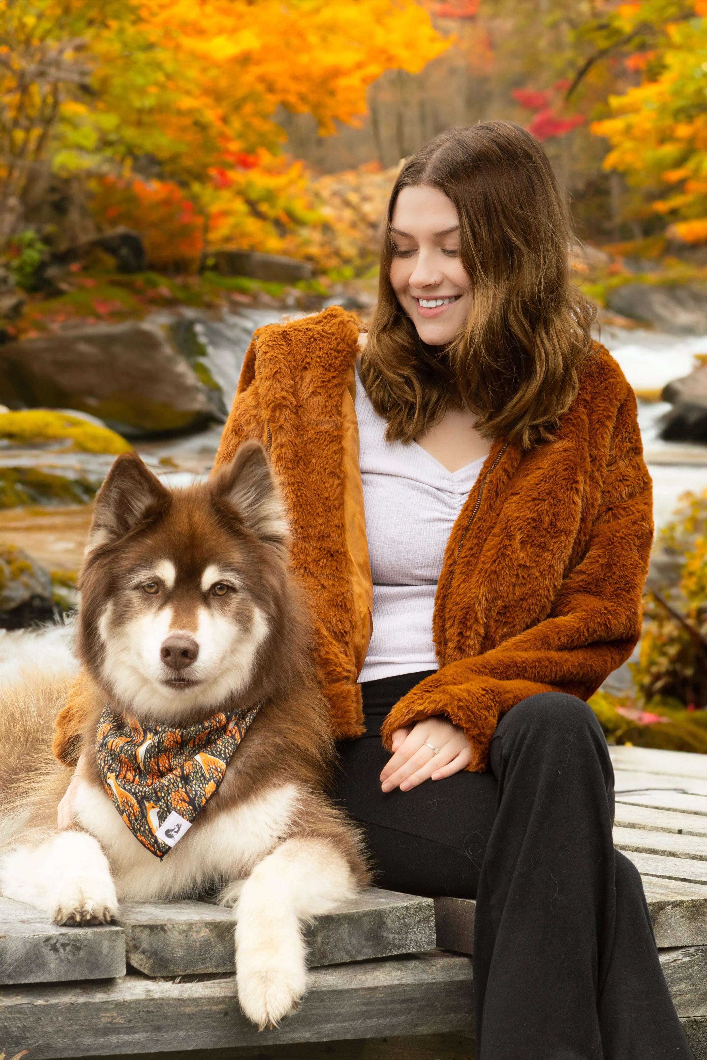【IONSEOUL】Wavy Gradation Fur Jacket 4FM187 Tie-Dye Fur Jacket (23A28OAU49-SHE00175-536-SHEARL)